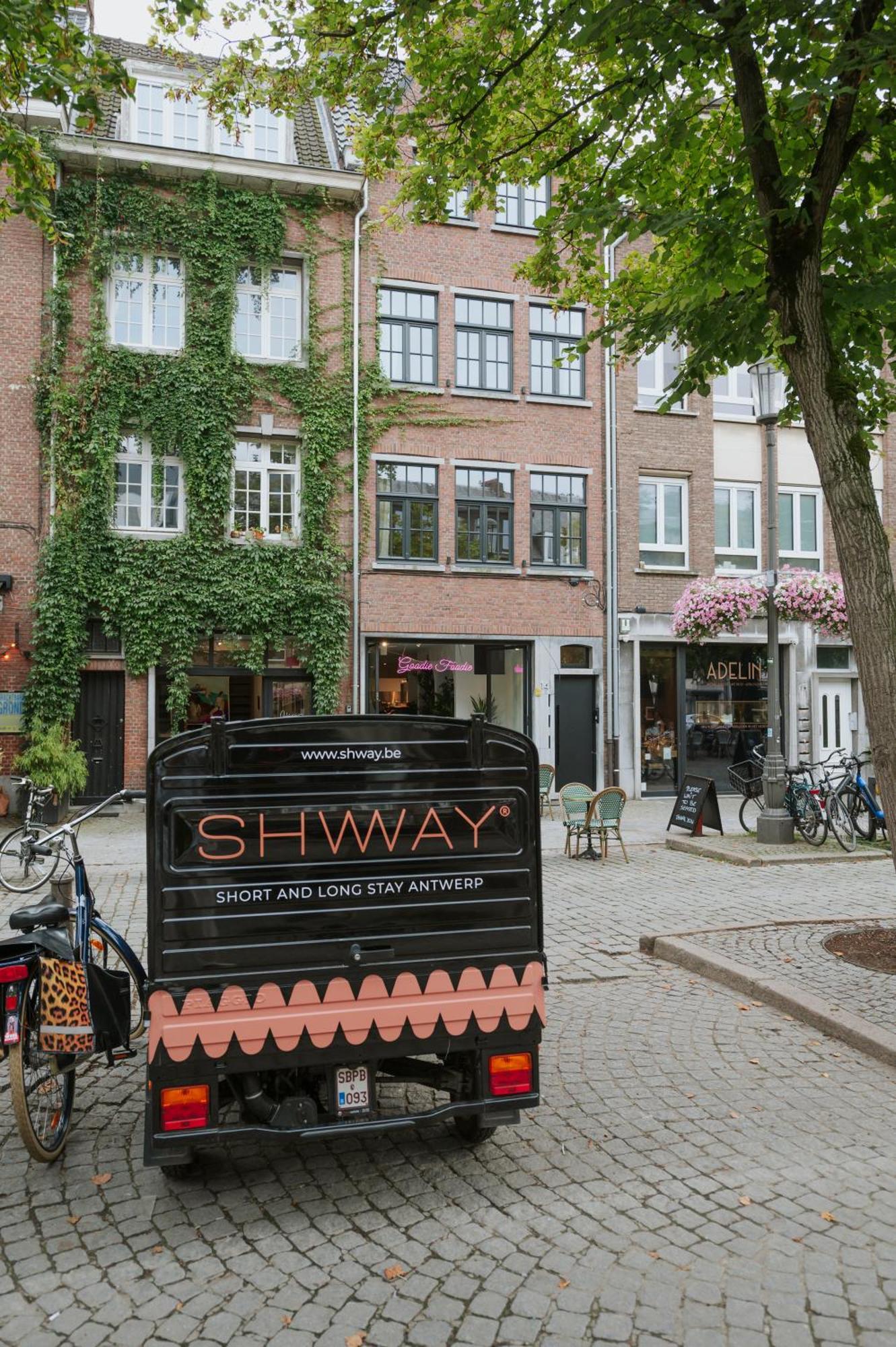 Shway - The Book Binder Antwerpen